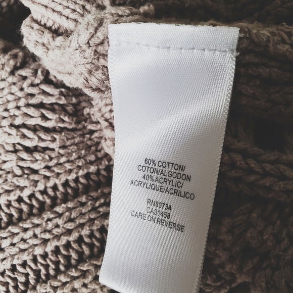 BCBG Geeration cross front hooded sweater - Picture 5 of 6